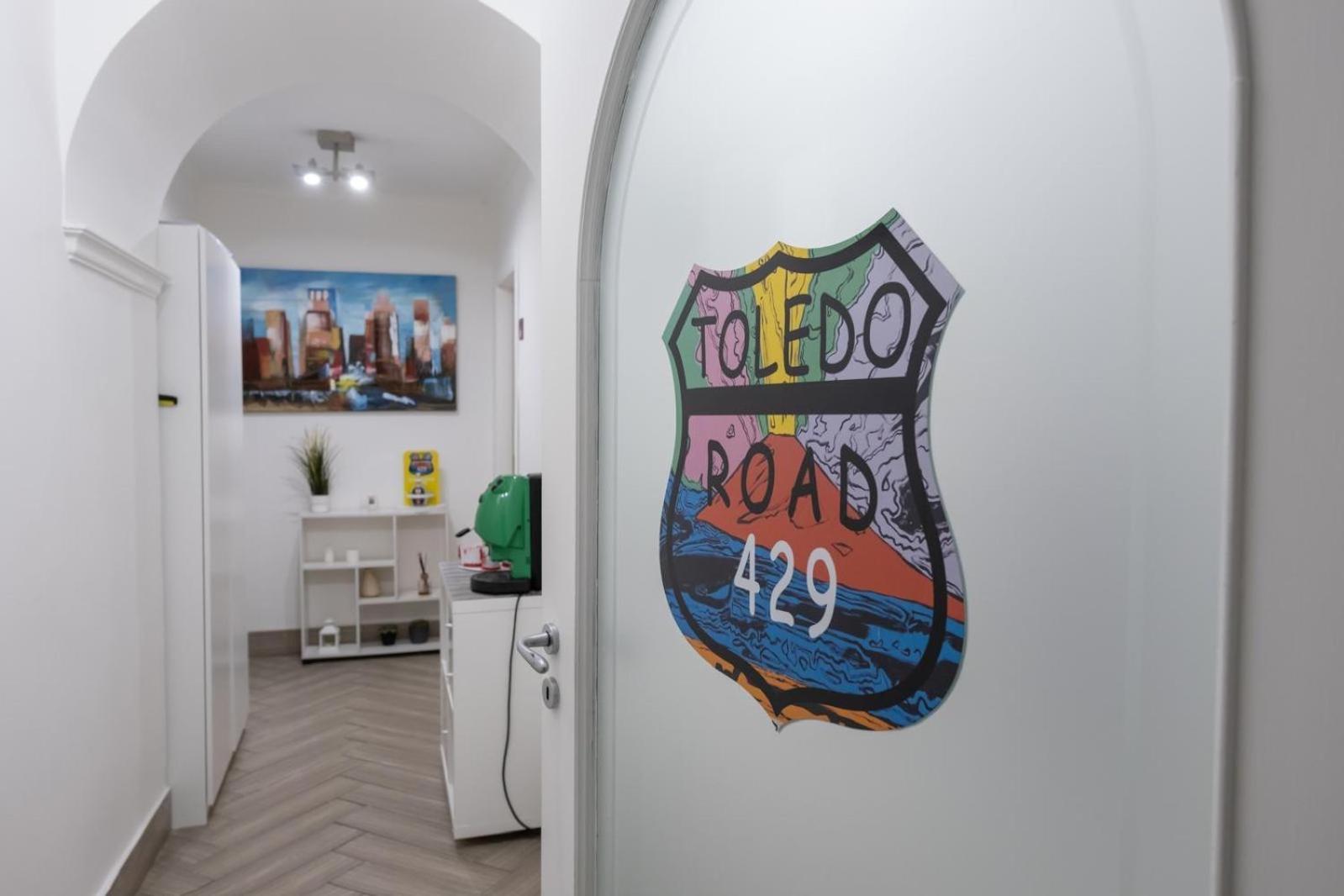 ホテル Toledo Road 429 ナポリ エクステリア 写真